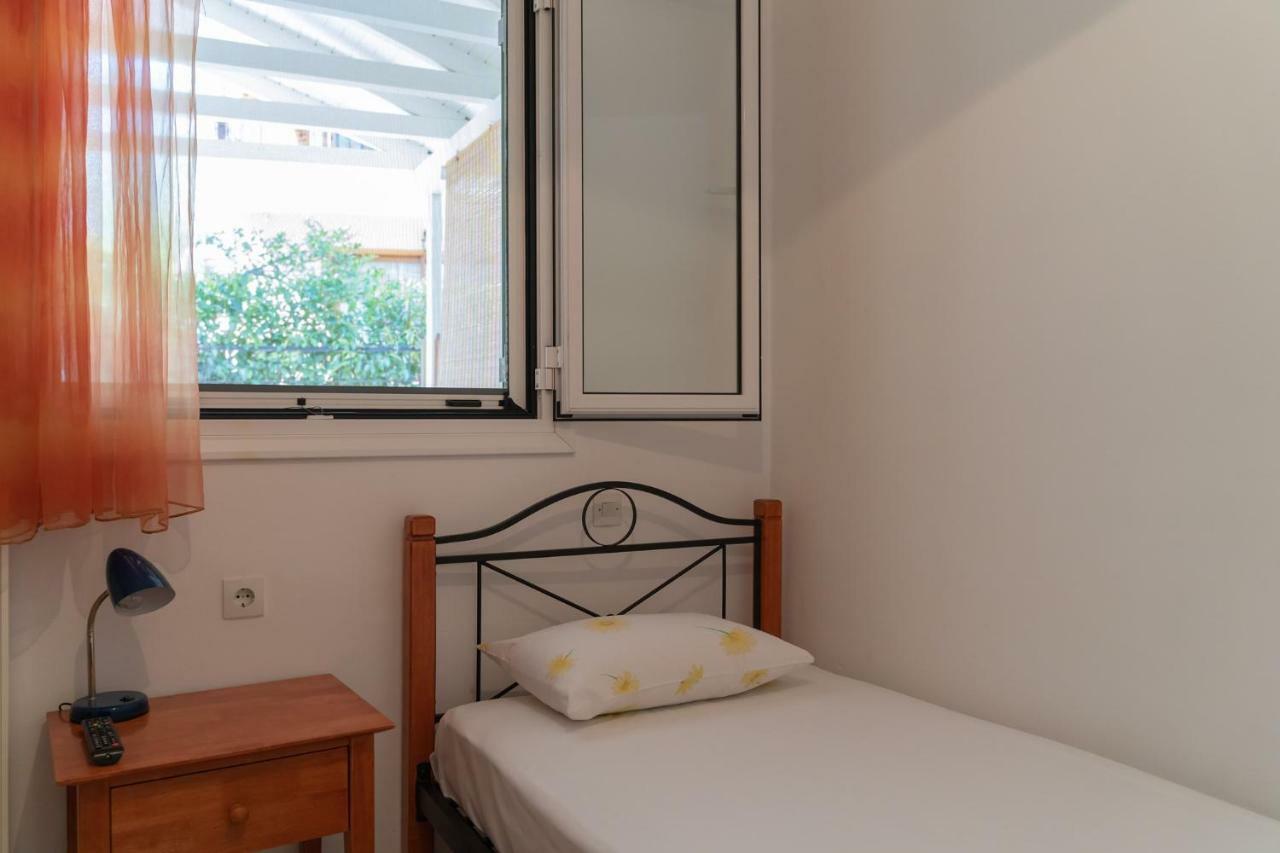 Katerina Holiday Studios Никиана Екстериор снимка
